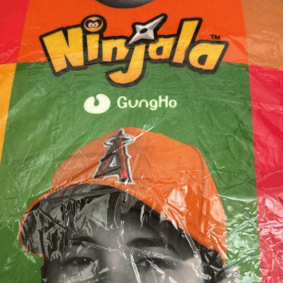 Ohtani pillow in original wrap - Picture 3 of 3